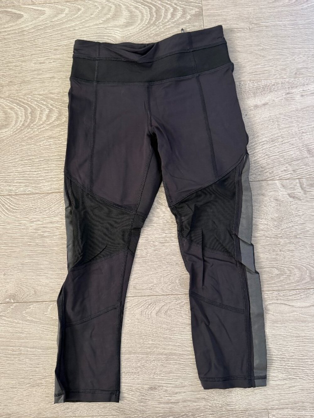 Lululemon Run Inspire Crop Black Mesh Leggings Womens Size 2